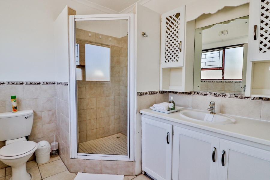 6 Bedroom Property for Sale in Country Club Western Cape